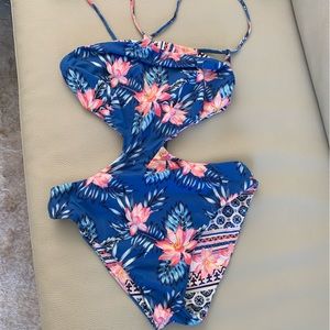Bikini village swimsuit women’s XS reversible by Tropik